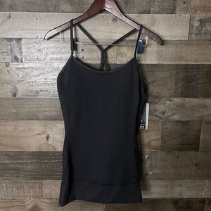 NWT Under Armour Studiolux Noir Tank Large